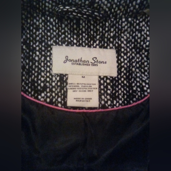 Black and white cape, size M - Picture 3 of 5